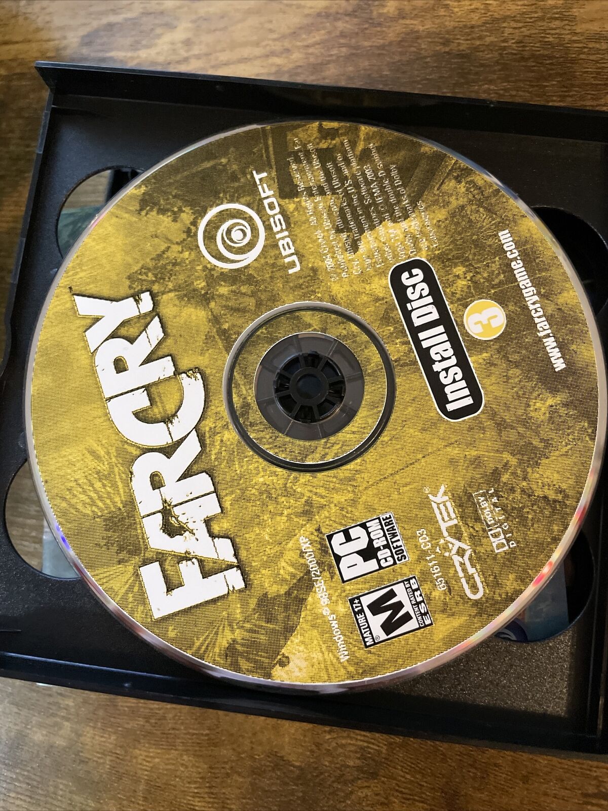 Far Cry 1 Ubisoft PC Game CD ROM Set (2004, Far Cry) All Discs / 5 Disc /  Extra.