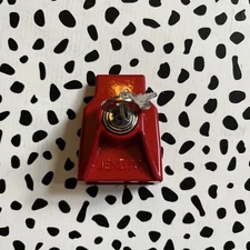 Jendyk Aluminum Air Brake Glad Hand Lock, Keyed Different