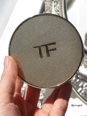Tom Ford Shade And Illuminate Foundation Soft Radiance Cushion Compact 0.4 ROSE