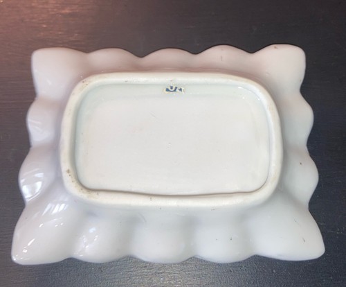 Vintage Porcelain Royal Seals Dainty Vanity Ring Trinket Tray with Rose Japan - Picture 4 of 5