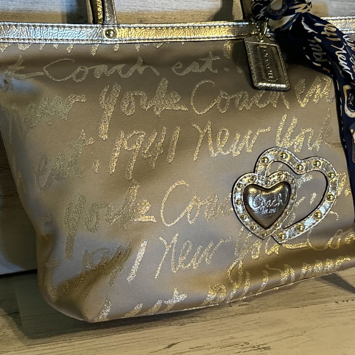 COACH Zipper Tote Bag Shoulder Bag Script Beige x Gold Poppy COACH Zipper Tote Bag Shoulder Bag Script Beige x Gold Poppy