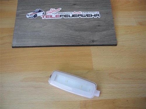 Audi A1 8X A3 8V Q3 8U LED Leseleuchte Innenraumleuchte Leuchte 4H0947105D