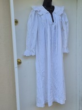 Vintage Designer White Victorian Prairie Cottagecore Ruffle Pleated Nightgown