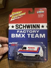 Johnny Lightning Schwinn Factory BMX Team Chevy G20 Van 1/64 JOHNNY LIGHTNING