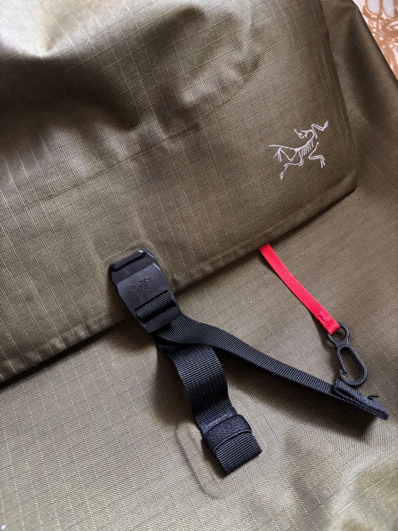 Arc'teryx Olive Backpack Flap Closure Adjustable Straps Used JAPAN thumbnail 3