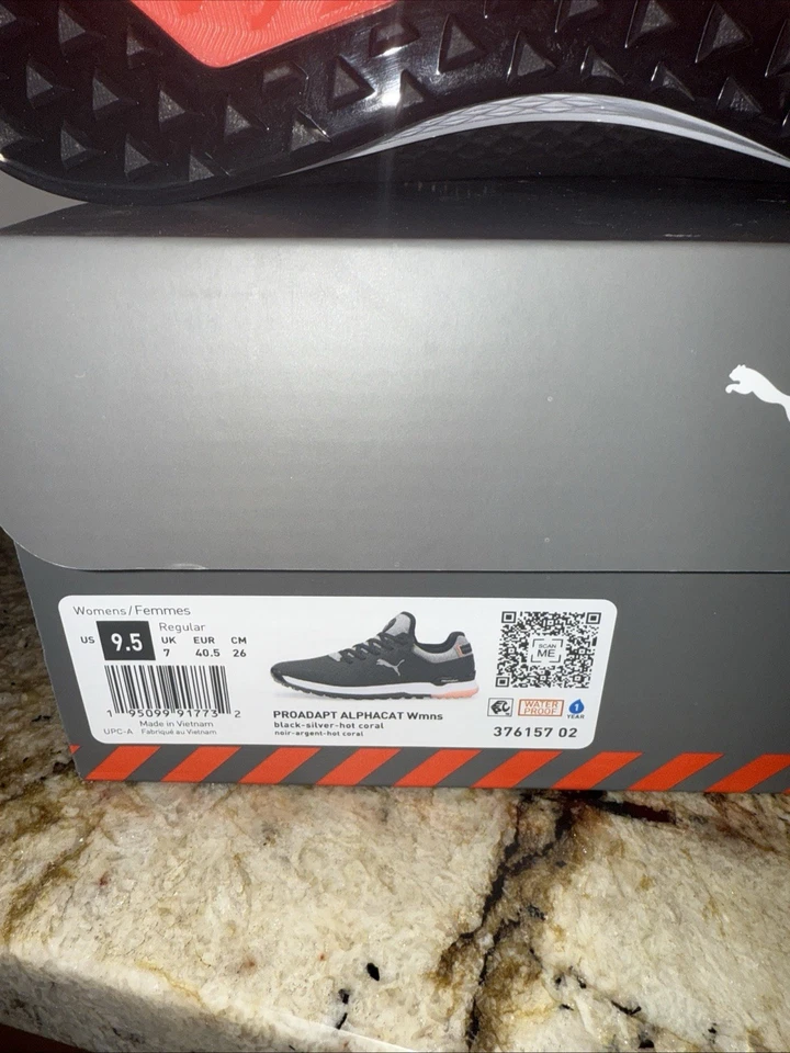 Nuevo zapato de golf para mujer Puma ProAdapt Alphacat 9 negro/plateado/coral caliente precio de venta sugerido por el fabricante 130 USD Foto 2 de 4