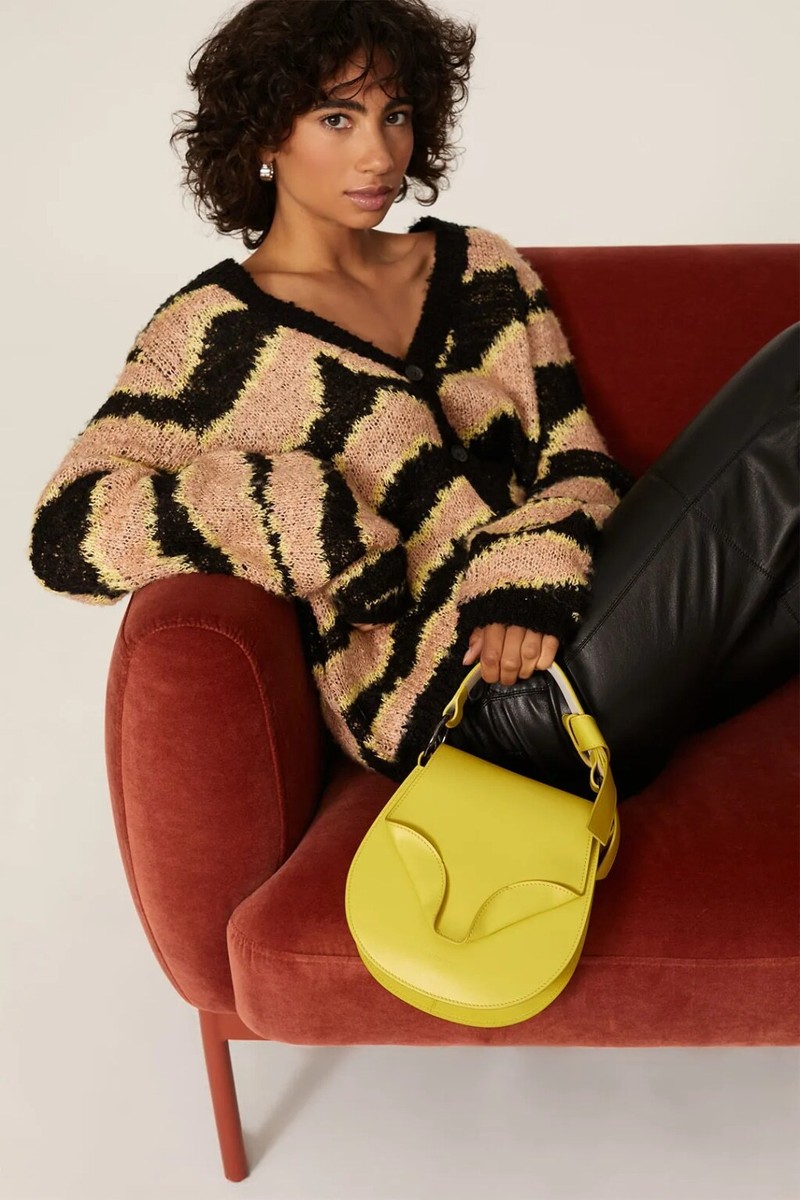 GIAQUINTO Women's Daphne Top Handle Bag Yellow Crossbody Calf