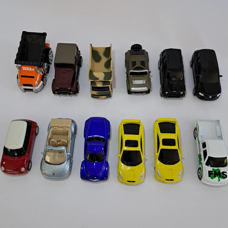 Maisto Diecast Car Lot Of 12 Pre-owned  - Image 2 of 4