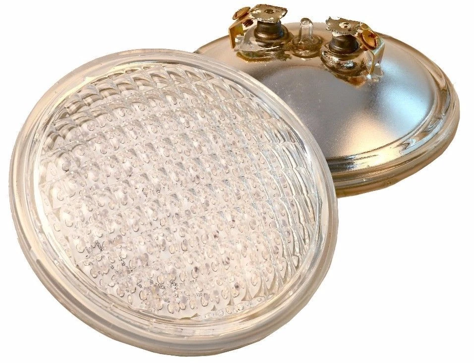 12 volt LED Par 36 Bulb - Low Voltage 3.6 Watt 2700K Landscape Lights warm white - Image 2 of 3