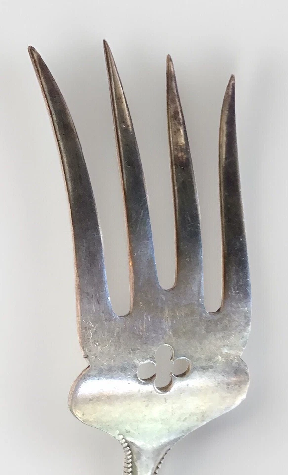 Tenedor para servir carne fría SHREVE & Co/GORHAM patrón rosa plata esterlina pequeño “M” Foto 3 de 4