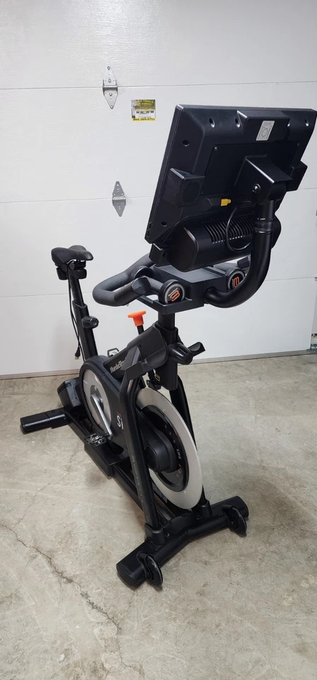 Bicicleta de Ejercicio NordicTrack Comercial S15i Studio SOLO RECOGIDA Foto 2 de 4