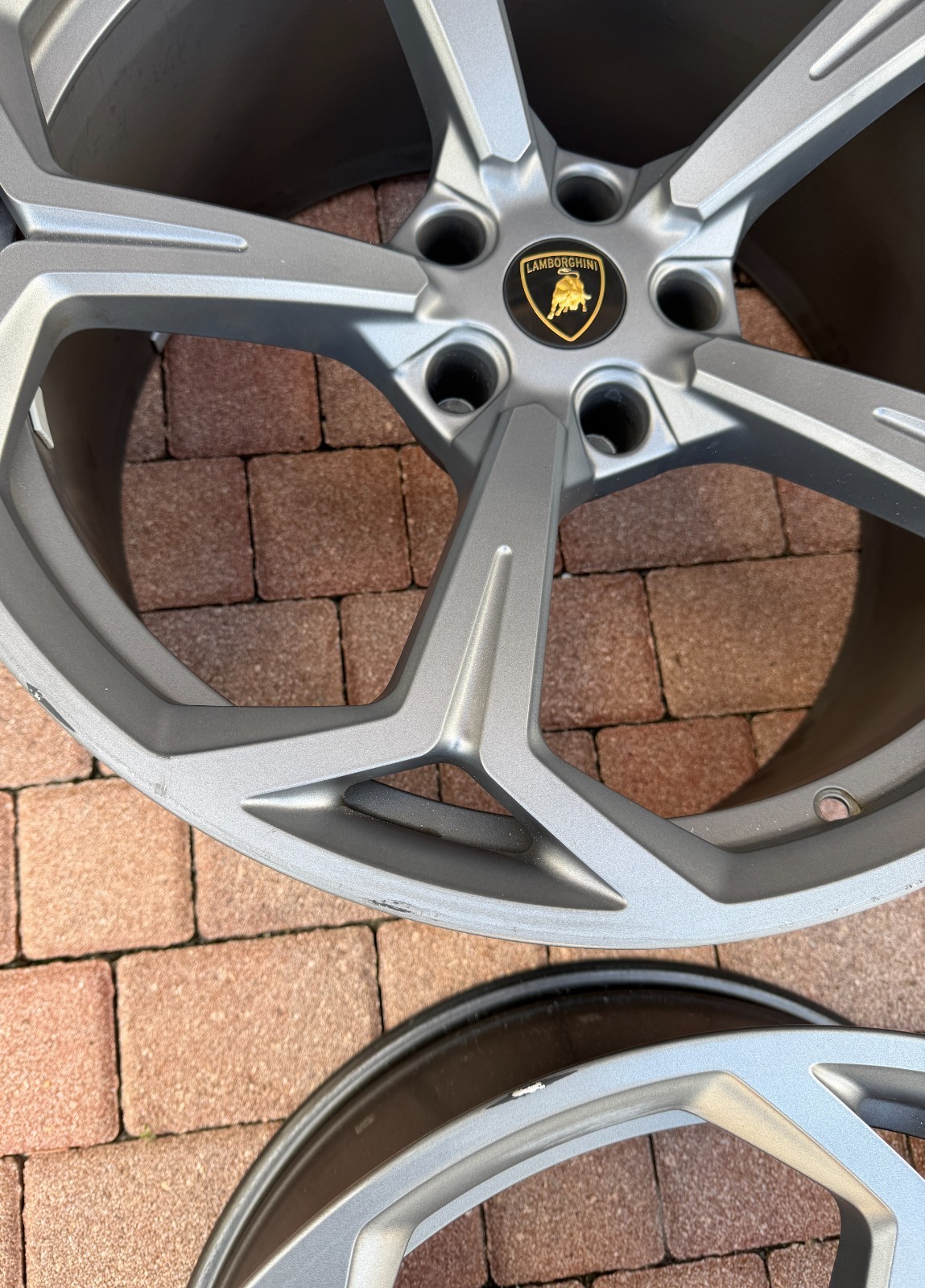 4ML601025 Set of 22" OEM Genuine Factory Wheel Rim For 19-24 Lamborghini Urus