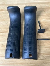 Original Factory Glock G20/21 2-Piece Large and Medium Beavertail Backstrap Set