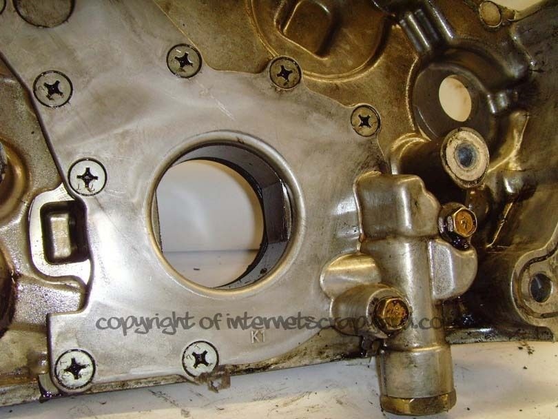 Nissan Patrol Y61 3.0 9713 GR ZD30 engine oil pump end casing case eBay