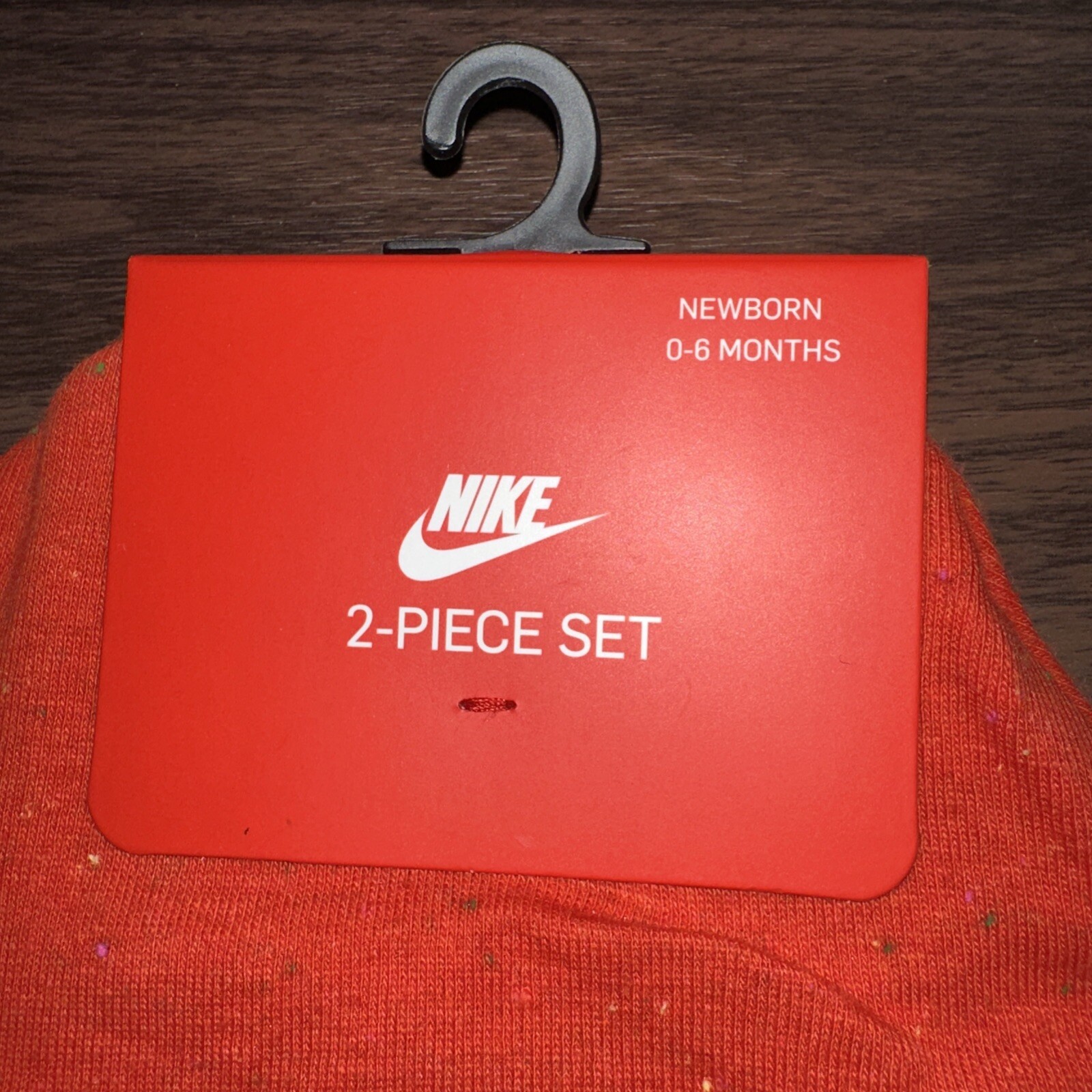 PONY Nike Stivaletti Culla Cappello E Stivaletti Neonato 0 6 Mesi Rosso E Grigio Maculato