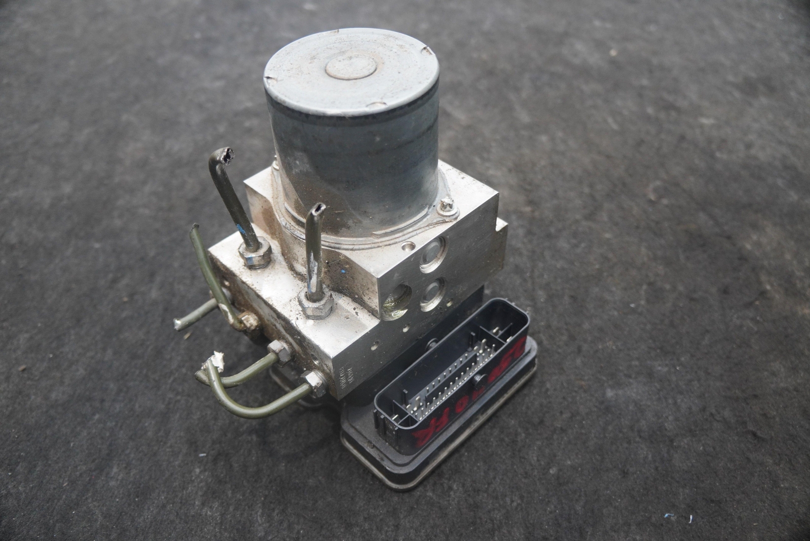 Anti Lock Brake ABS Pump Module 13C0144CP OEM McLaren 720S 2018