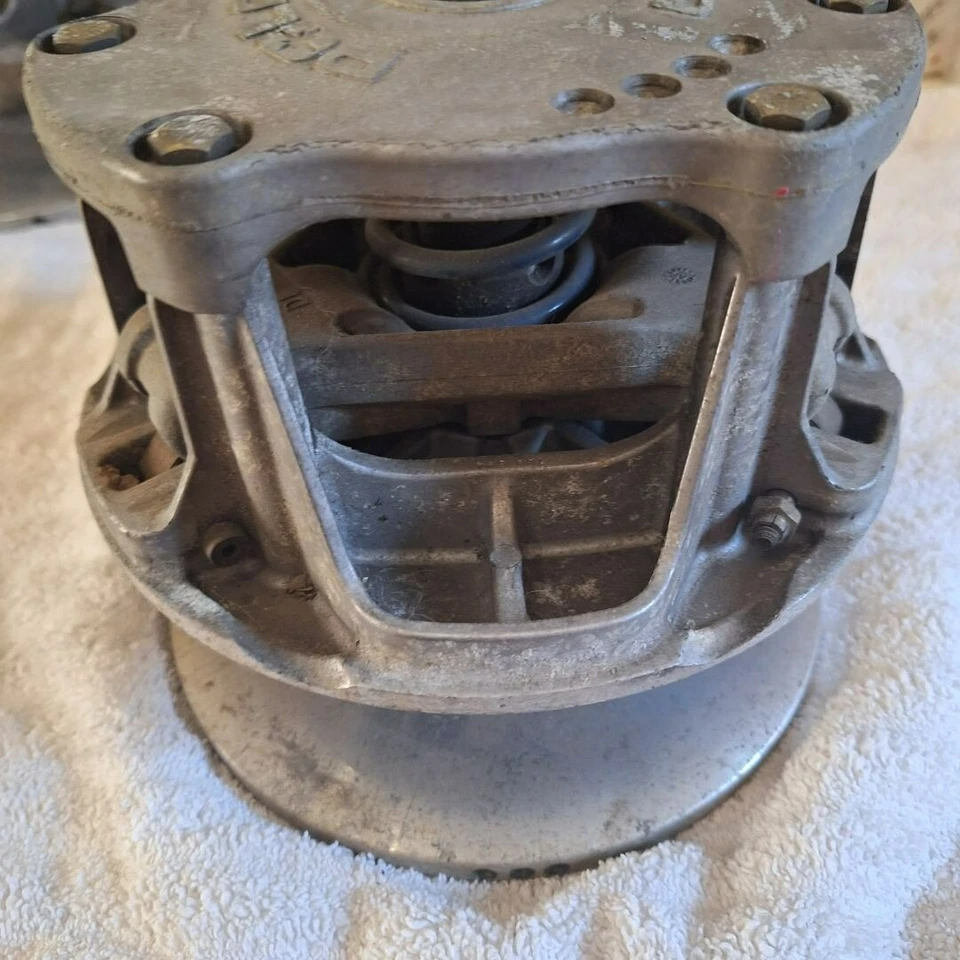 1998 Polaris 600 Clutch Primary Pre Owned OEM Snowmobile Part Replacement - Image 3 of 4