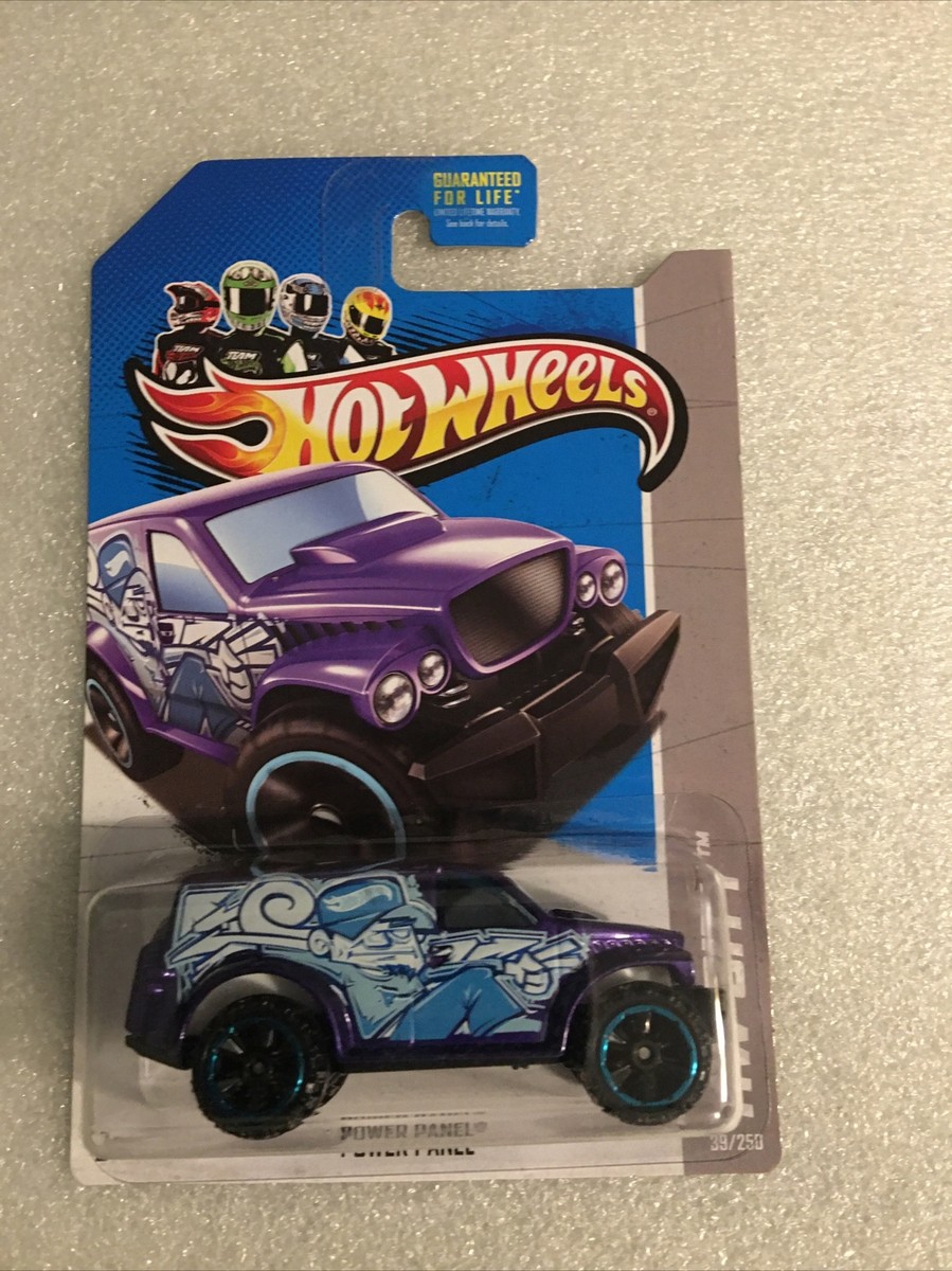 Hot Wheels 2013GRAFFITI RIDES Purple POWER PANEL 39/250 HW City