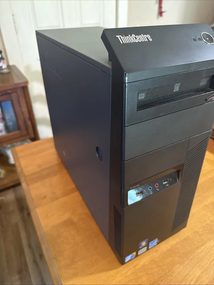 Computadora de escritorio Lenovo Thinkcentre M90P (256 GB SSD, Intel Core i5-650, 3,20 GHz, 4 GB)   Foto 3 de 4