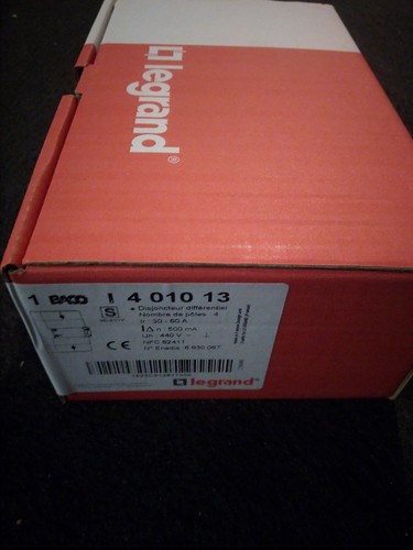 Legrand Disjoncteur différentiel Réf 401013 - Photo 2/5