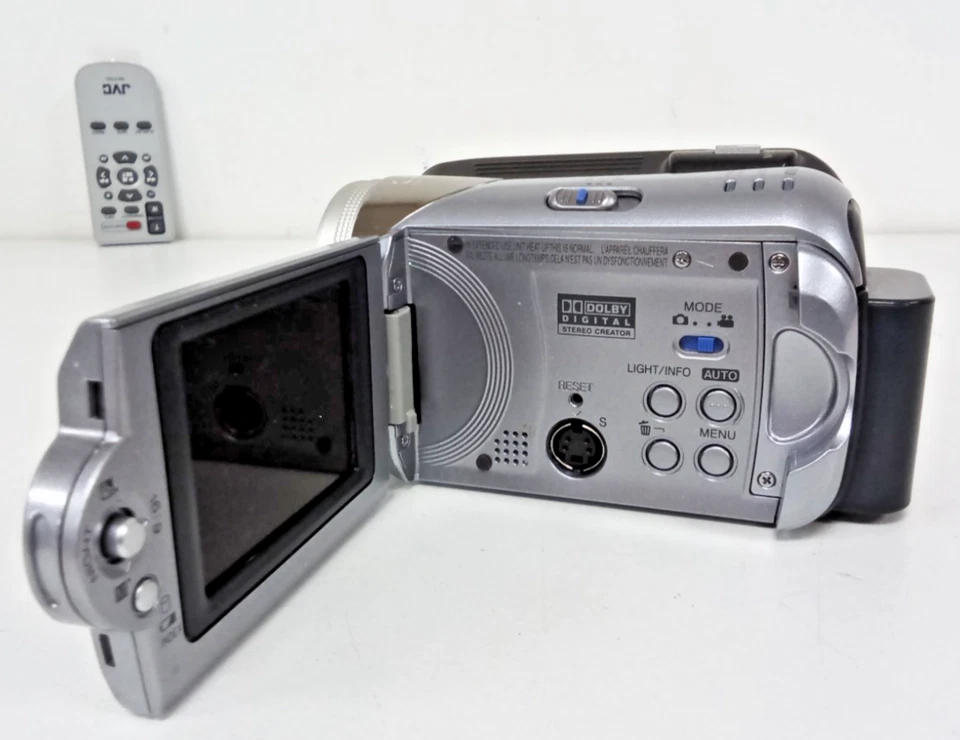 JVC 20GB Hard Disc Camcorder. Everio G series GZ-MG21EK inc Box and Accessories - Image 3 of 4