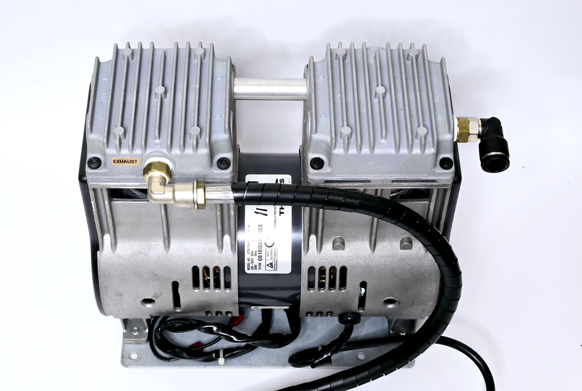 THOMAS PEAK SCIENTIFIC 2750TGHI52/48-221N COMPRESSOR VACUUM PUMP