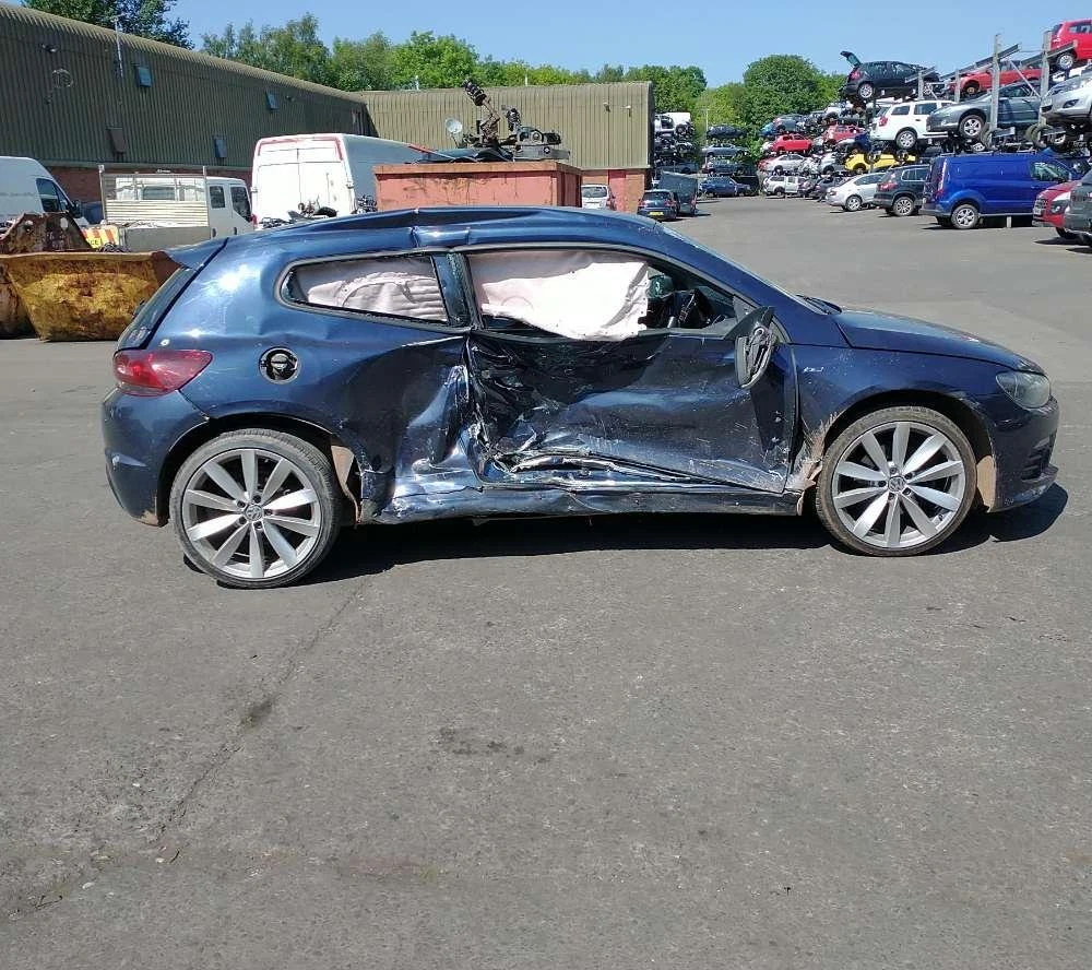 Scirocco bonnet 2024