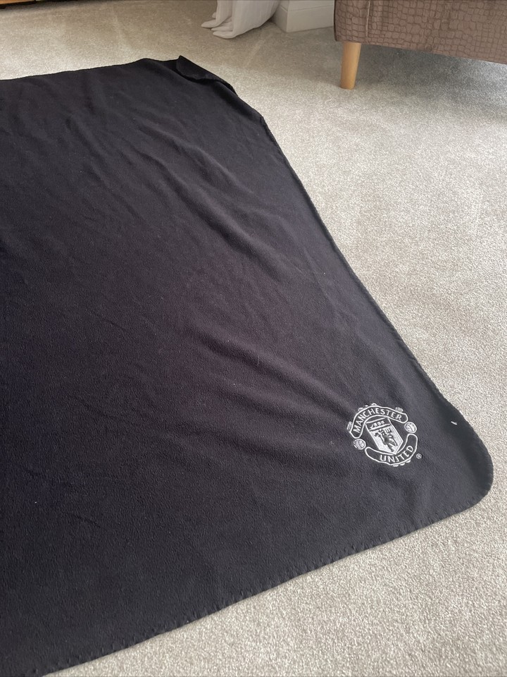 Manchester United Football Fleece Blanket Sofa Bed Soft Throw (black
