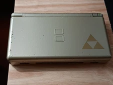 Nintendo DS Lite Legend of Zelda: Phantom Hourglass