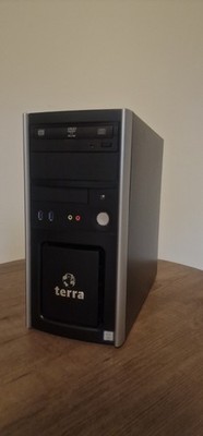 Terra PC | Intel i5-7500 | DDR4 8GB RAM | 256GB SSD | Quadro P2000 | Linux Min