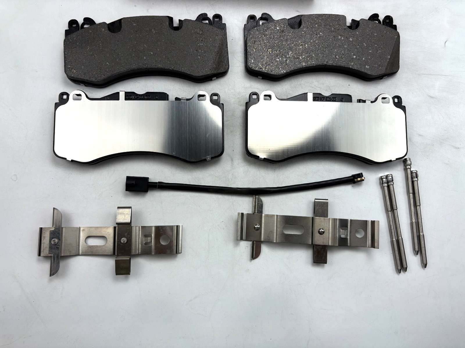 GEN Front Brake Pads Set for 2014-2023 Maserati Quattroporte Levante GTS 3.8 V8