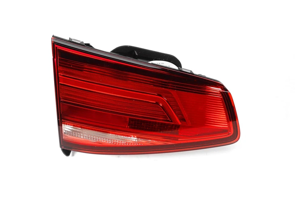 Luz interior trasera izquierda VW Passat 15-17 Estate LED pasajero lado cercano OEM Hella Foto 2 de 4