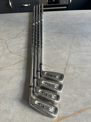 Titleist Progressive Eisensatz 3-6 Regular Flex Stahlschaft Rechtshänder