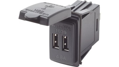 0632085103910 Blue Sea ładowarka 12/24 V z podwójnym USB 4,8 A Blue Sea Systems