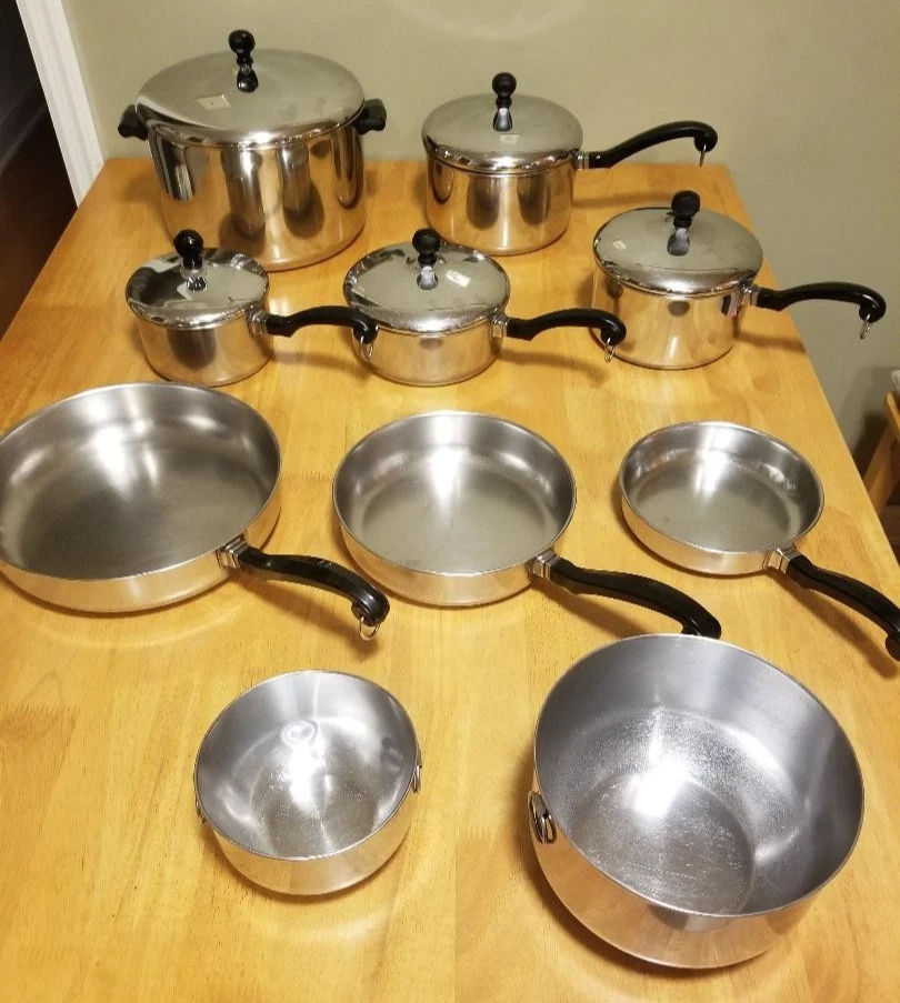 15 piece set VTG Farberware Aluminum Clad Stainless mixing bowls w/8 QT Stockpot
Opens in a new wind