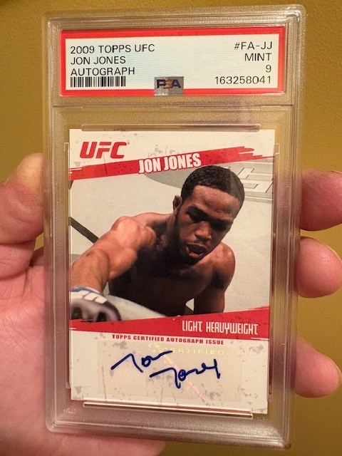 2009 TOPPS UFC AUTOS #FA-JJ JON JONES PSA 9 AUTO view 3