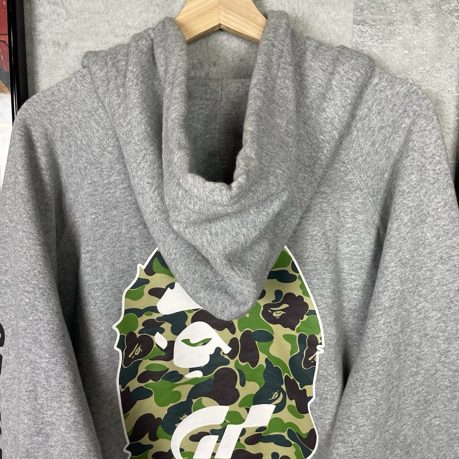 A BATHING APE (BAPE) Felpa con cappuccio mimetica Bape Undefeated Gran Turismo grigio verde taglia XXL