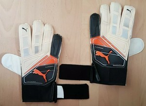 puma fingersave gloves