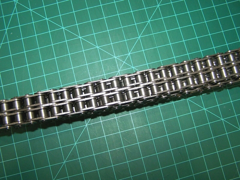 Cadena de distribución del motor de doble rodillo CLEVITE C4147 106 eslabones para Nissan 720, D21 Foto 2 de 4