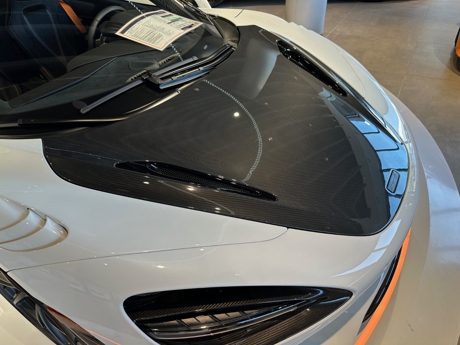McLaren 750s / 720s Carbon Fiber Bonnet