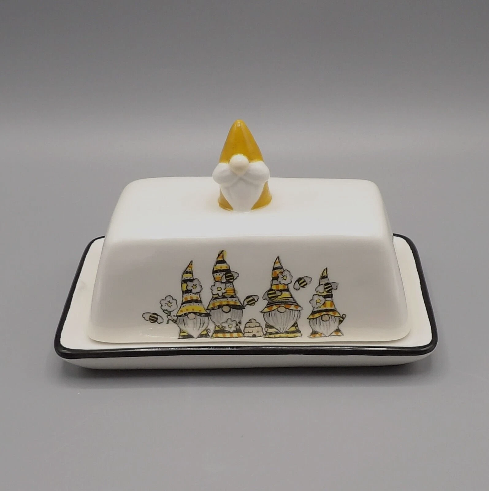HEARTLAND HIVE CERAMIC COVERED BUTTER DISH NEW