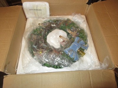 Thomas Kinkade Seaside Village Illuminated 15'' Christmas Wreath 2006