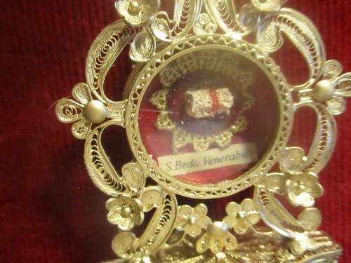 RELIQUARY GOLD COLOR FILIGREE WORK.S. BEDA .VENERABLE. height 9 centimeters - Picture 2 of 5