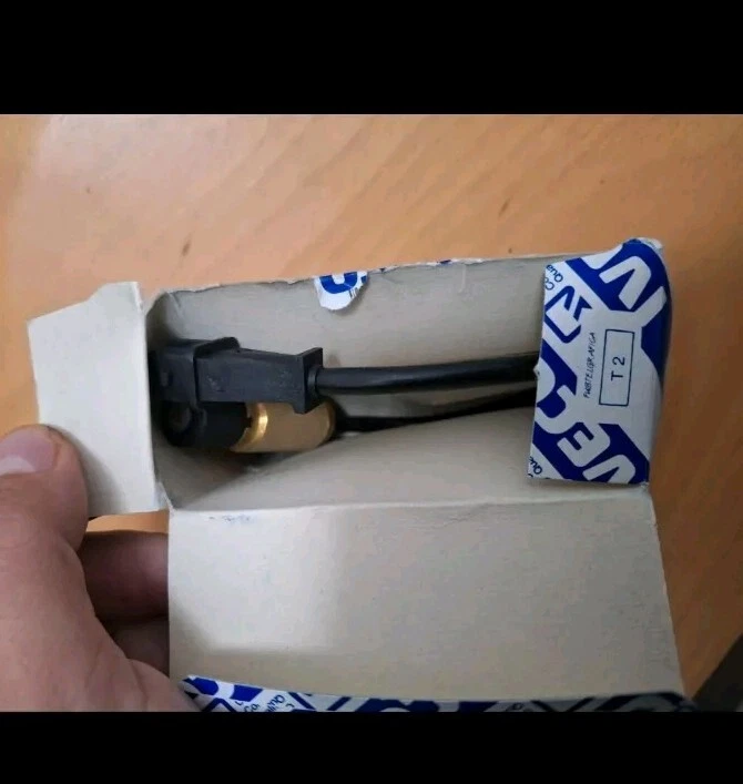 021036104(Multicar)/ 04842392(IVECO) - Bild 2 von 2