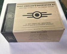 Fallout 4 Vault Dwellers Orientation Kit Collector's  Ed. RARE New CIB  Size XXL