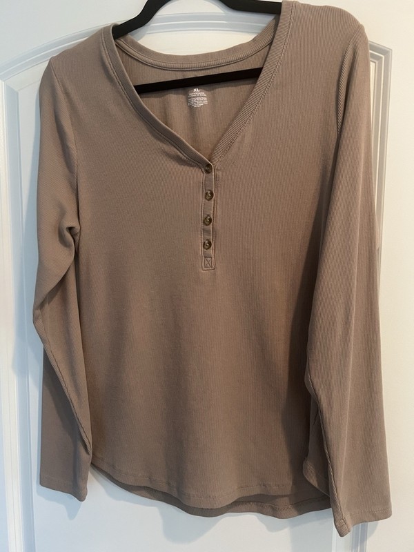 Ladies Sonoma Taupe Henley Top Long Sleeves XL
