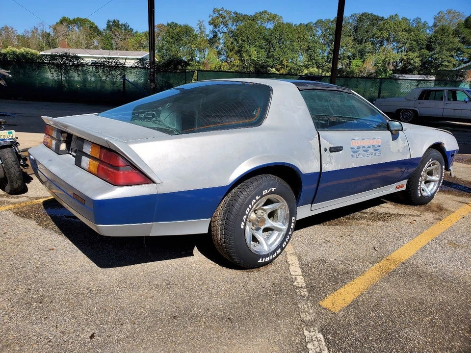 1982 Chevrolet Camaro OEM Ac Compressor 5 3/4" Pulley 1131198 - Image 2 of 4