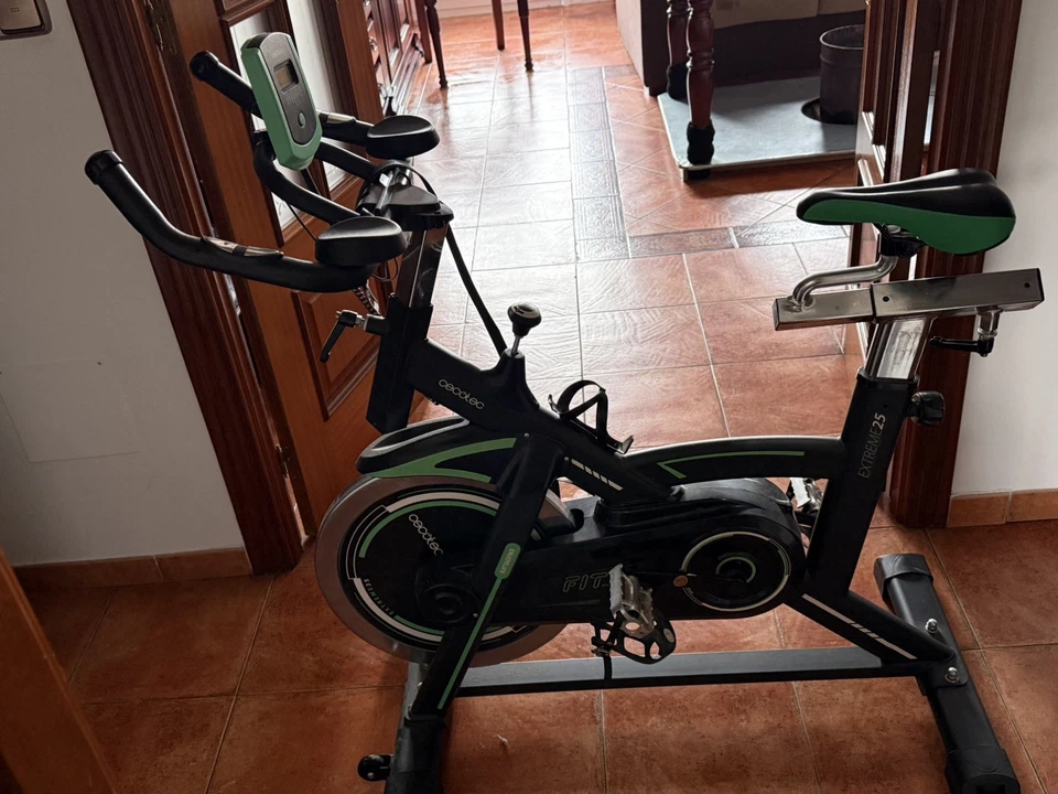 Bicicleta estática Clover Triburo 3.0 Indoor Volante de inercia Silenciosa - Imagen 2 de 4