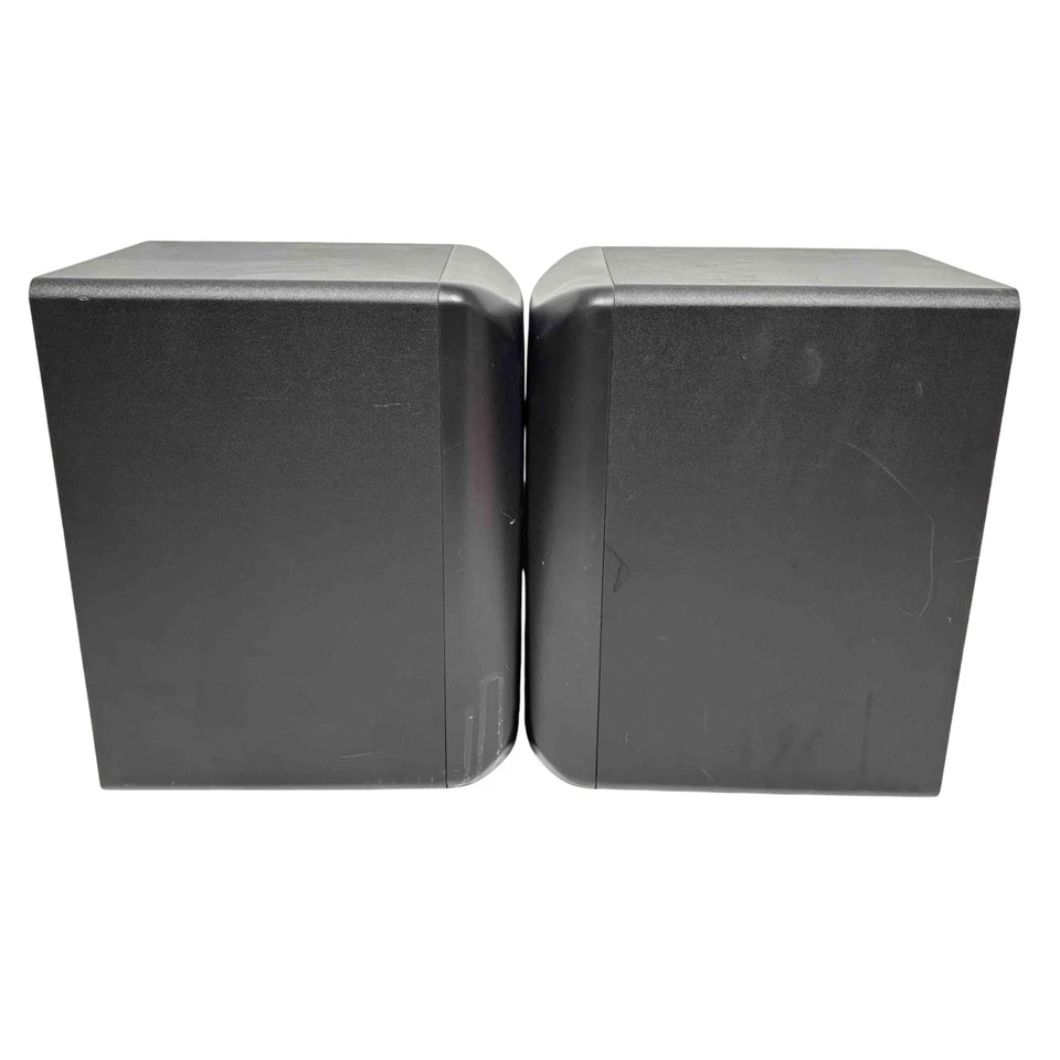 KRK Rokit 6 G3 RP6G3-NA 6" 73W Powered Studio Monitor Speaker Pair - Image 3 of 4