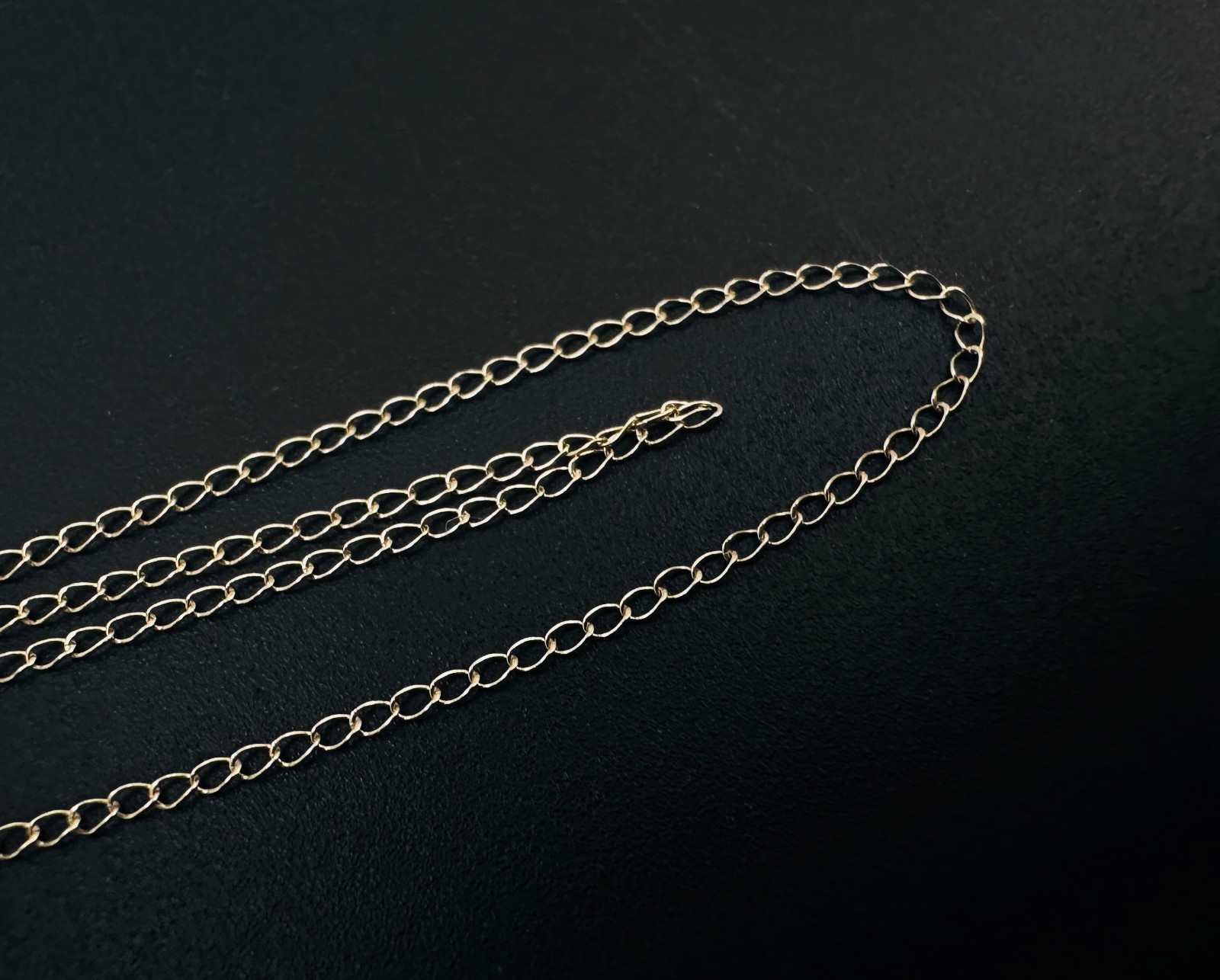 Estate Solid 10K Yellow Gold Thin Cable Link Chai… - image 3